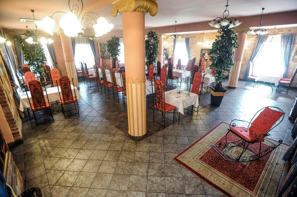 Hotel Castle Gjalski 扎布 外观 照片