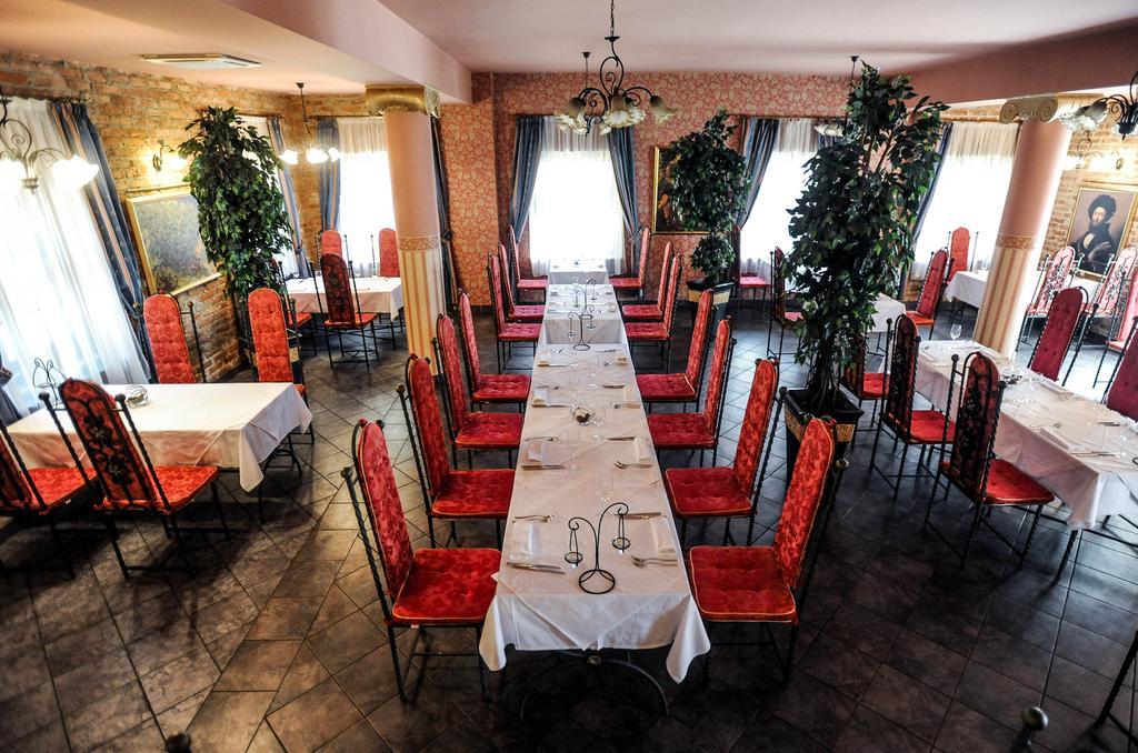 Hotel Castle Gjalski 扎布 外观 照片