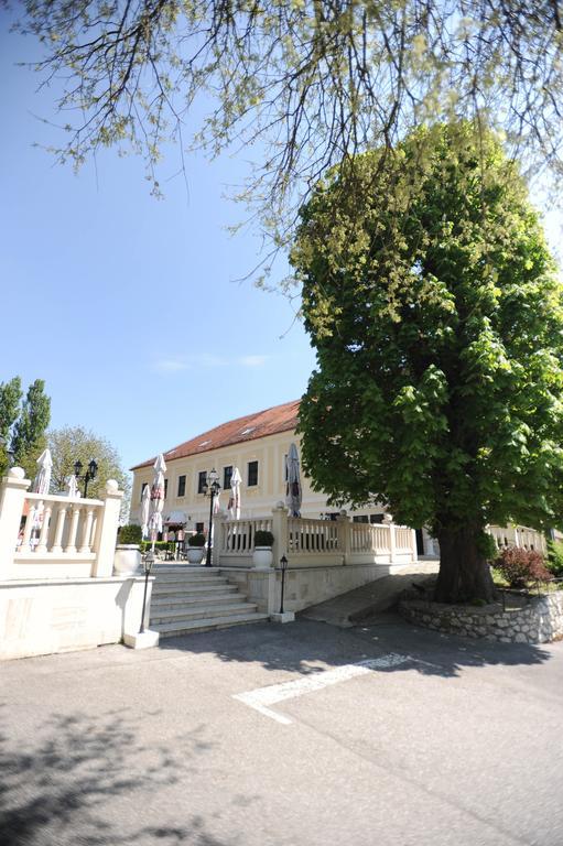 Hotel Castle Gjalski 扎布 外观 照片