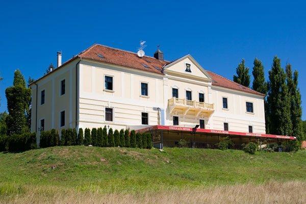Hotel Castle Gjalski 扎布 外观 照片