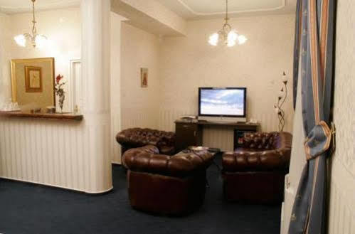 Hotel Castle Gjalski 扎布 外观 照片