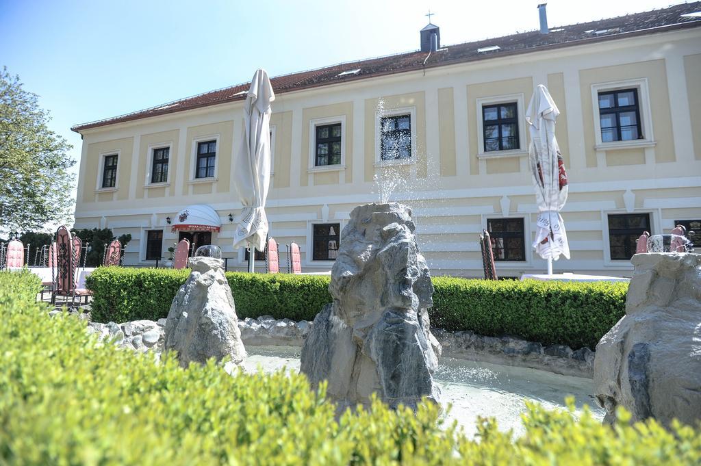 Hotel Castle Gjalski 扎布 外观 照片
